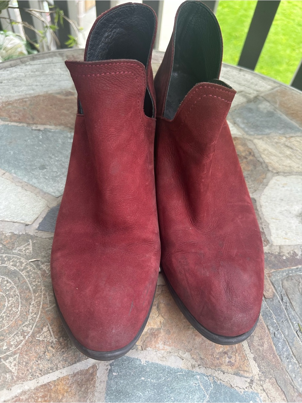 Bueno size 39Women’s Suede Ankle Booties — Burgundy - Picture 11 of 12